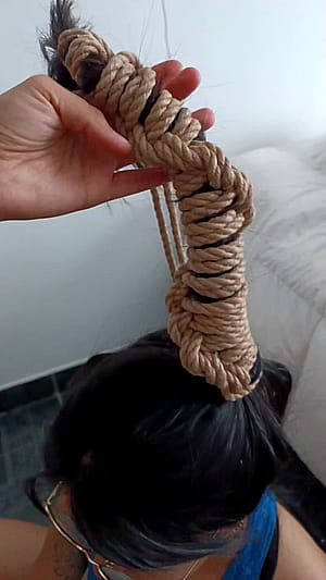 Hair tie, do you like it?'