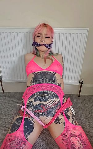 6 bandana used for this selfbondage play! 😍'