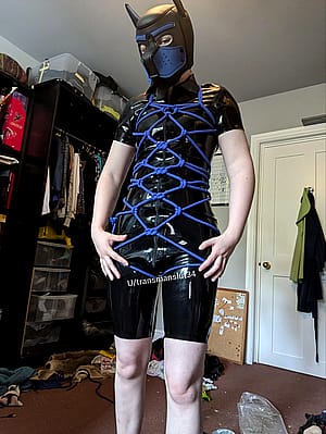 Self tie that I freestyled that's designed so you can take it on and off and I'm super pleased with how it turned out'